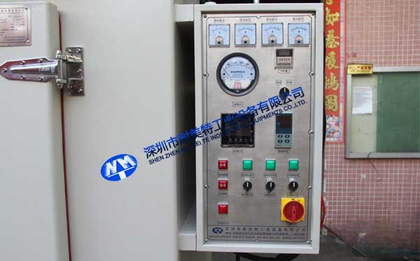 �o�m����